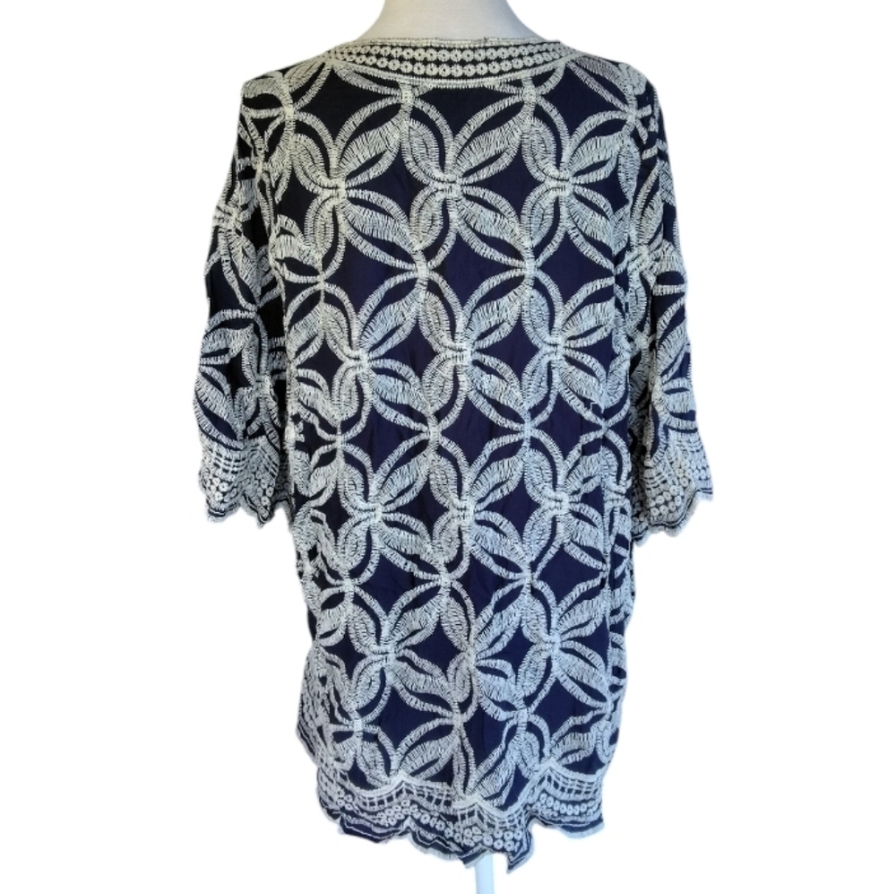 Anthropologie Solitaire Heavily Embroidered Navy Blue Boho Tunic Top Size 1X - Picture 4 of 8